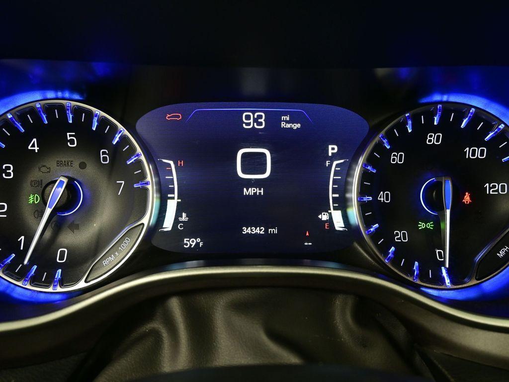 used 2025 Chrysler Pacifica car, priced at $35,000