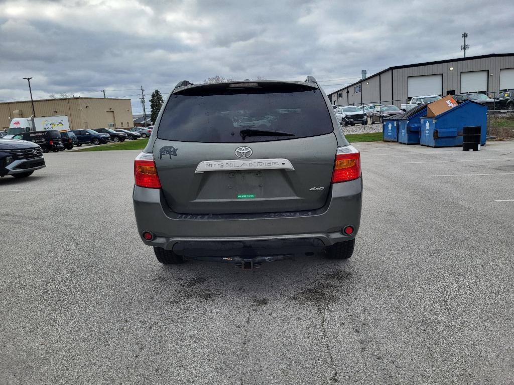 used 2010 Toyota Highlander car, priced at $9,900