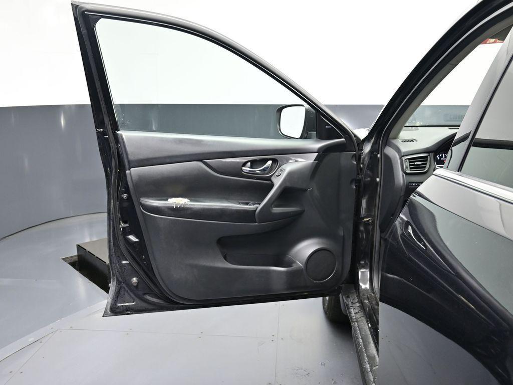 used 2017 Nissan Rogue car, priced at $7,350