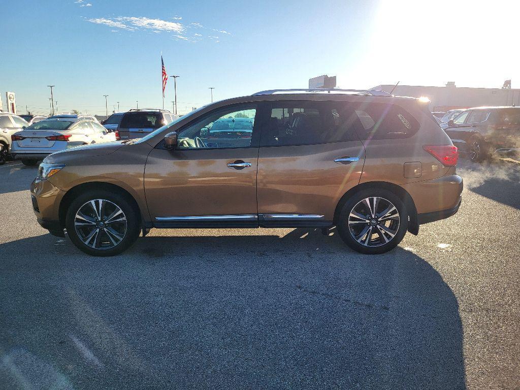 used 2017 Nissan Pathfinder car