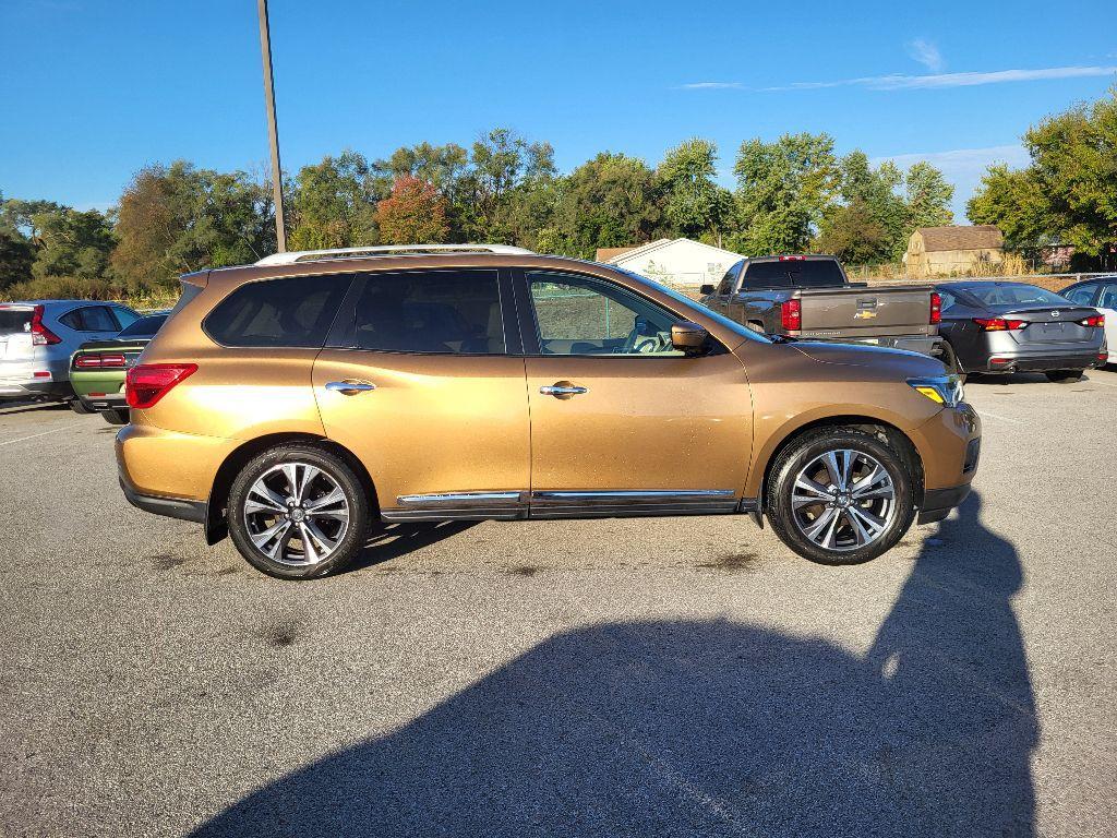 used 2017 Nissan Pathfinder car