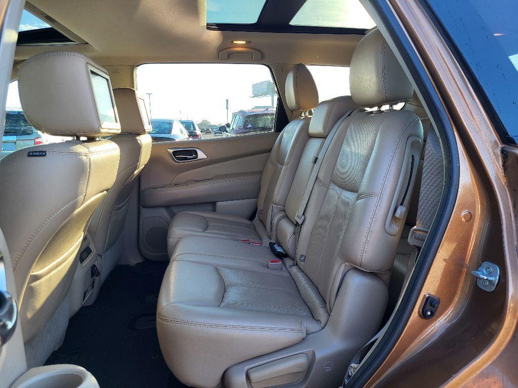 used 2017 Nissan Pathfinder car