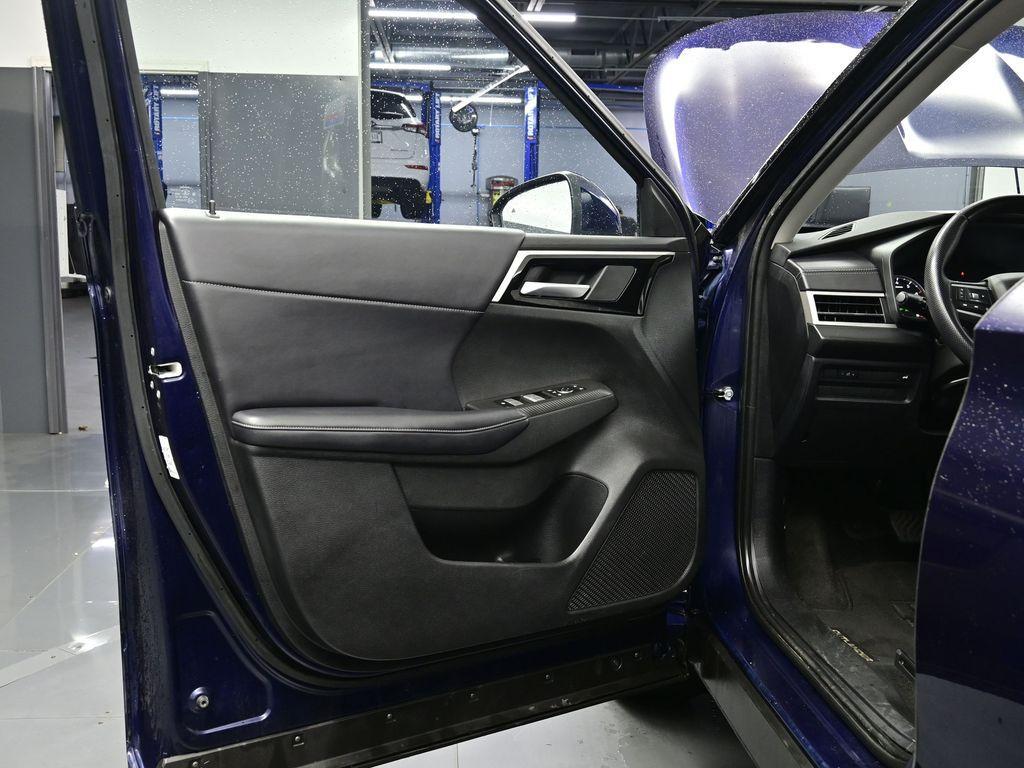 used 2024 Mitsubishi Outlander car, priced at $25,900