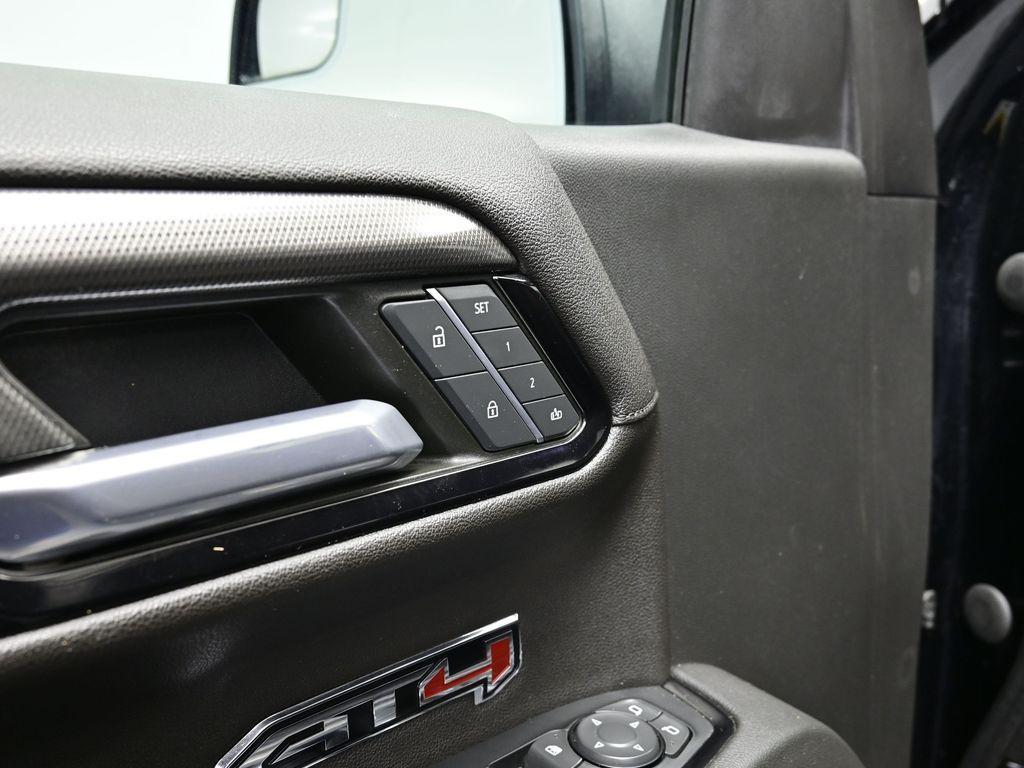 used 2022 GMC Sierra 1500 car, priced at $51,000