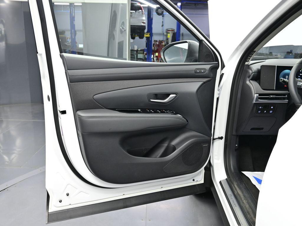 new 2026 Hyundai TUCSON Hybrid car, priced at $44,880