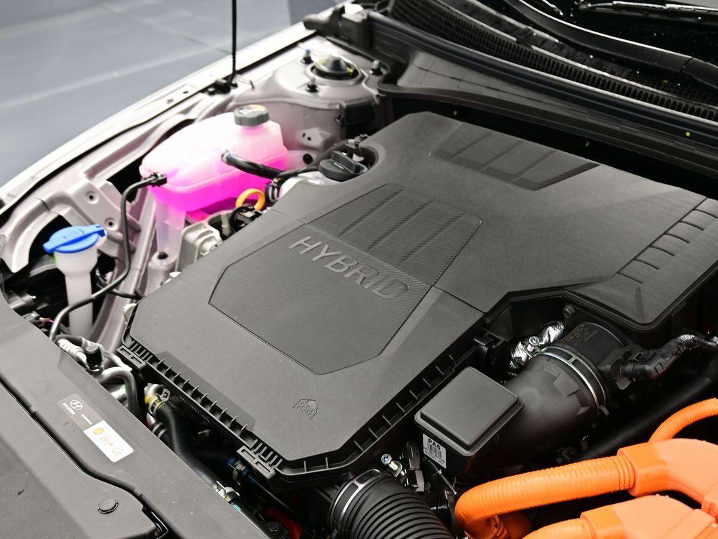 new 2025 Hyundai ELANTRA HEV car, priced at $28,738