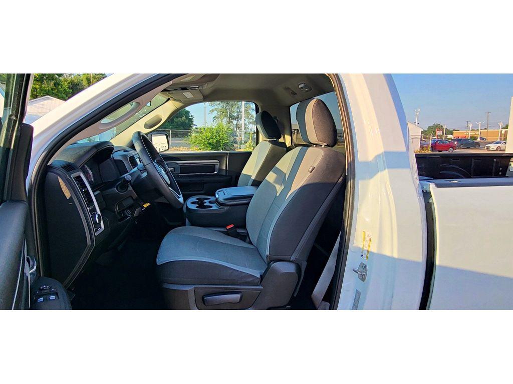 used 2022 Ram 1500 Classic car, priced at $25,000