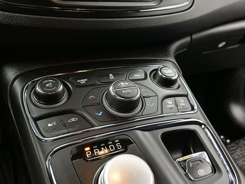 used 2016 Chrysler 200 car, priced at $15,900