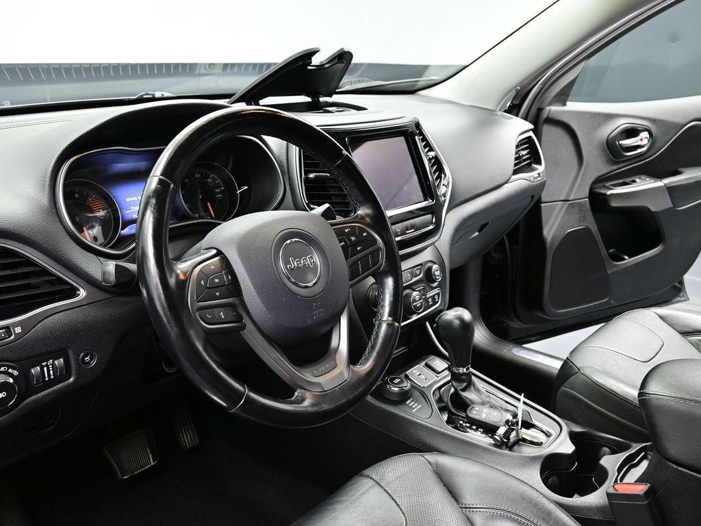 used 2020 Jeep Cherokee car, priced at $17,850