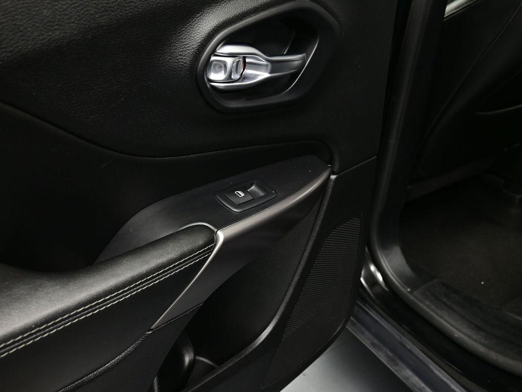 used 2020 Jeep Cherokee car, priced at $17,850