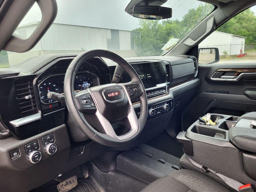 used 2024 GMC Sierra 1500 car, priced at $51,500
