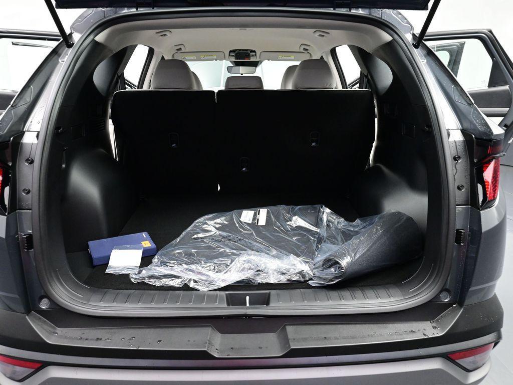 new 2025 Hyundai Tucson car, priced at $30,984
