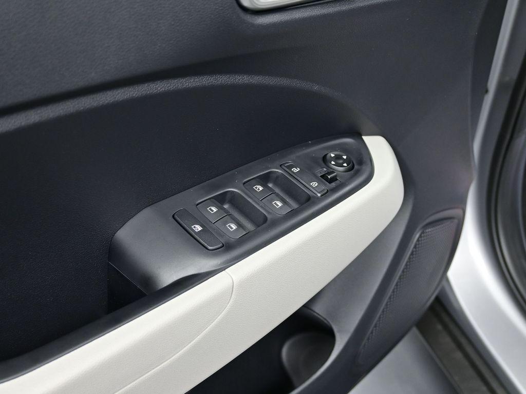 new 2025 Hyundai Venue car, priced at $23,739