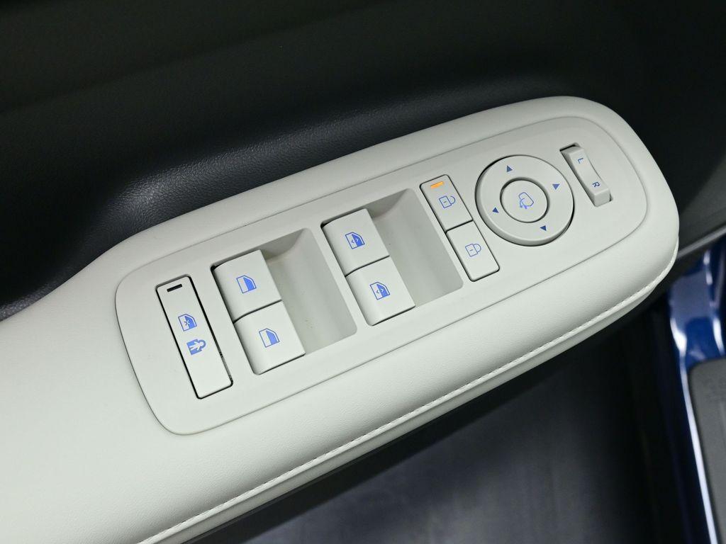 new 2025 Hyundai SANTA FE HEV car, priced at $47,473
