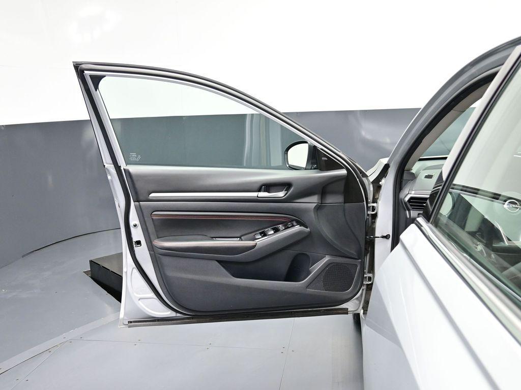 used 2023 Nissan Altima car, priced at $21,900
