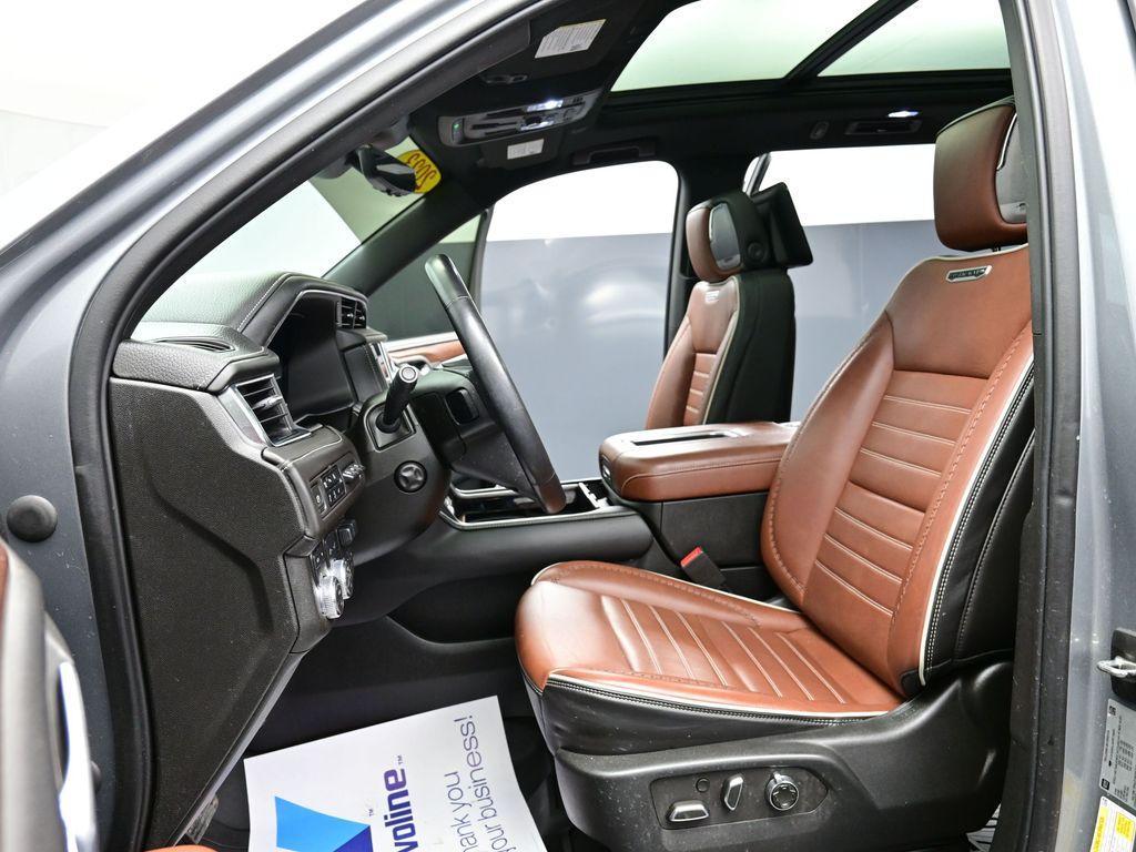 used 2023 GMC Yukon XL car, priced at $73,500