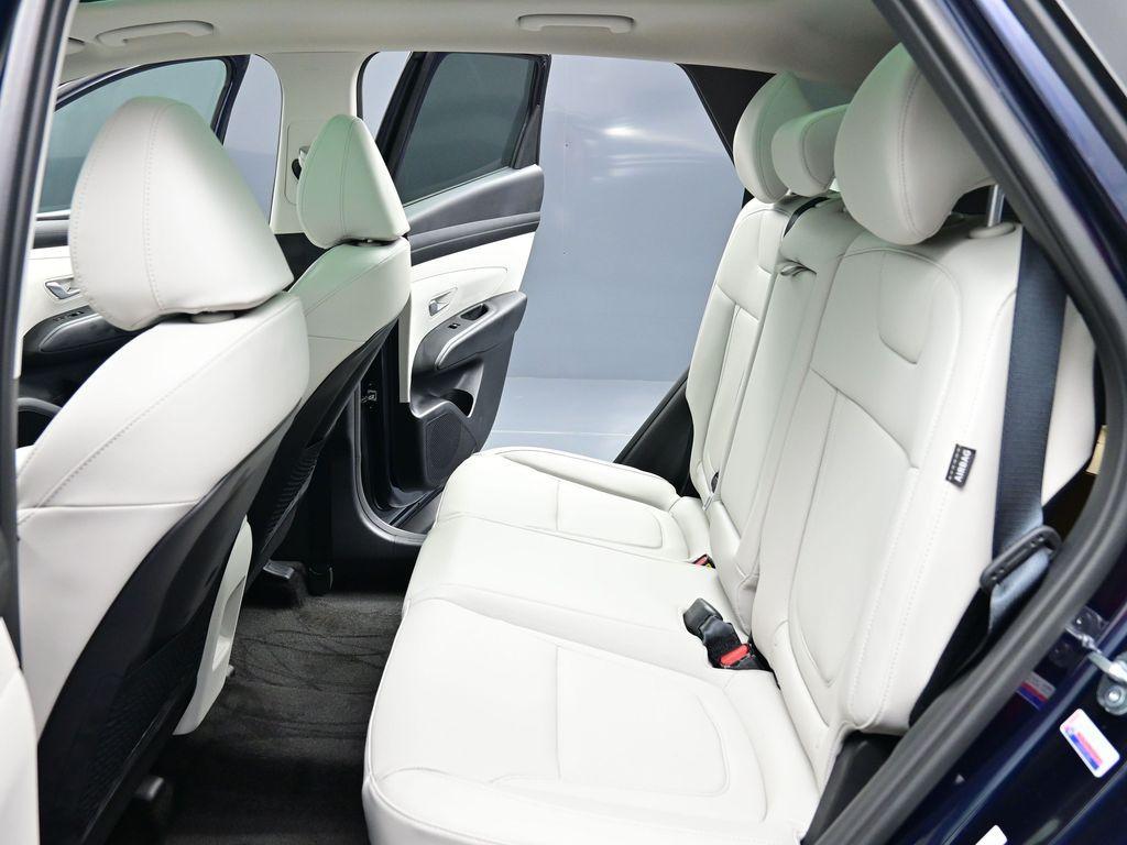new 2025 Hyundai TUCSON Hybrid car, priced at $37,562