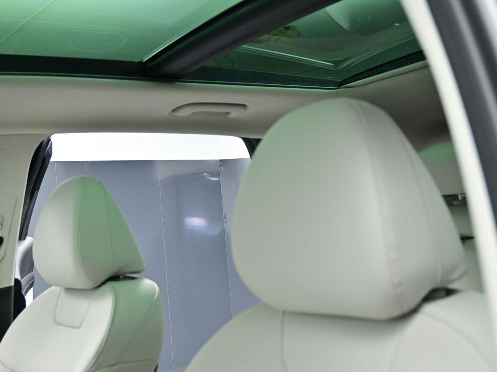 new 2025 Hyundai TUCSON Hybrid car, priced at $37,562