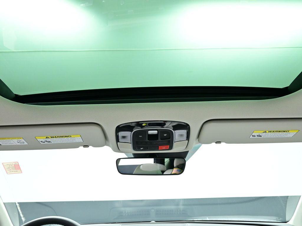 new 2025 Hyundai TUCSON Hybrid car, priced at $37,562