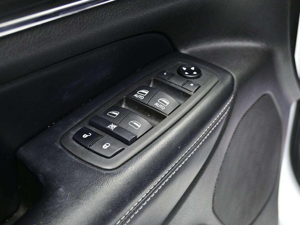 used 2021 Jeep Grand Cherokee car, priced at $26,850