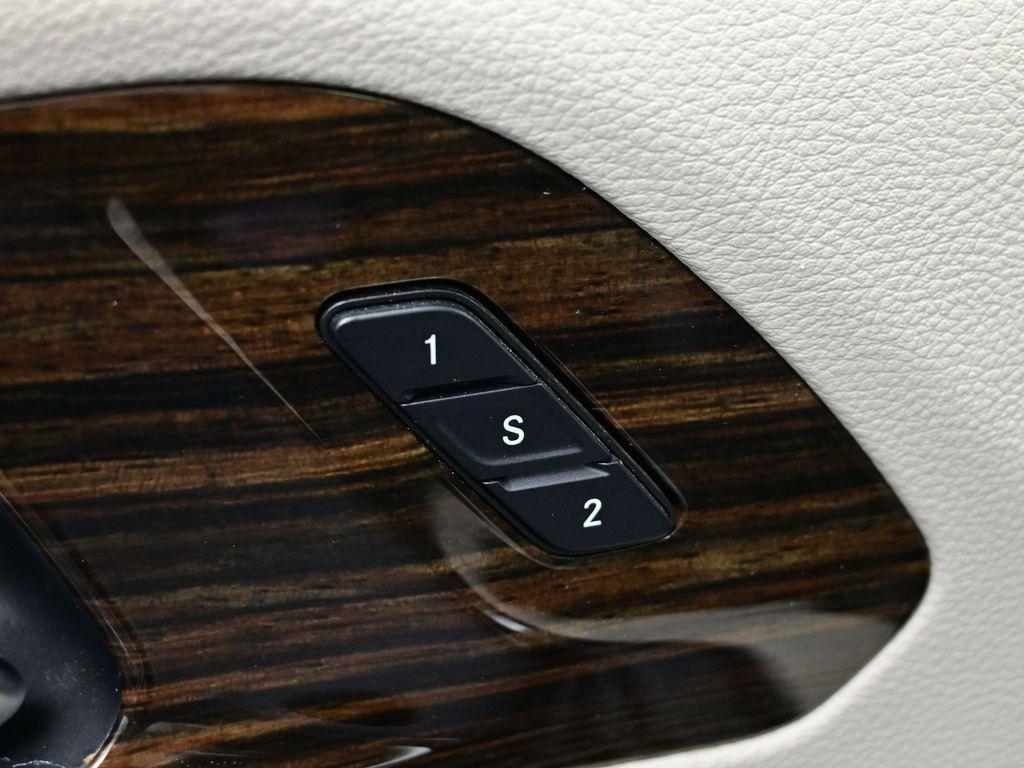 used 2023 Chrysler Pacifica Hybrid car, priced at $27,900