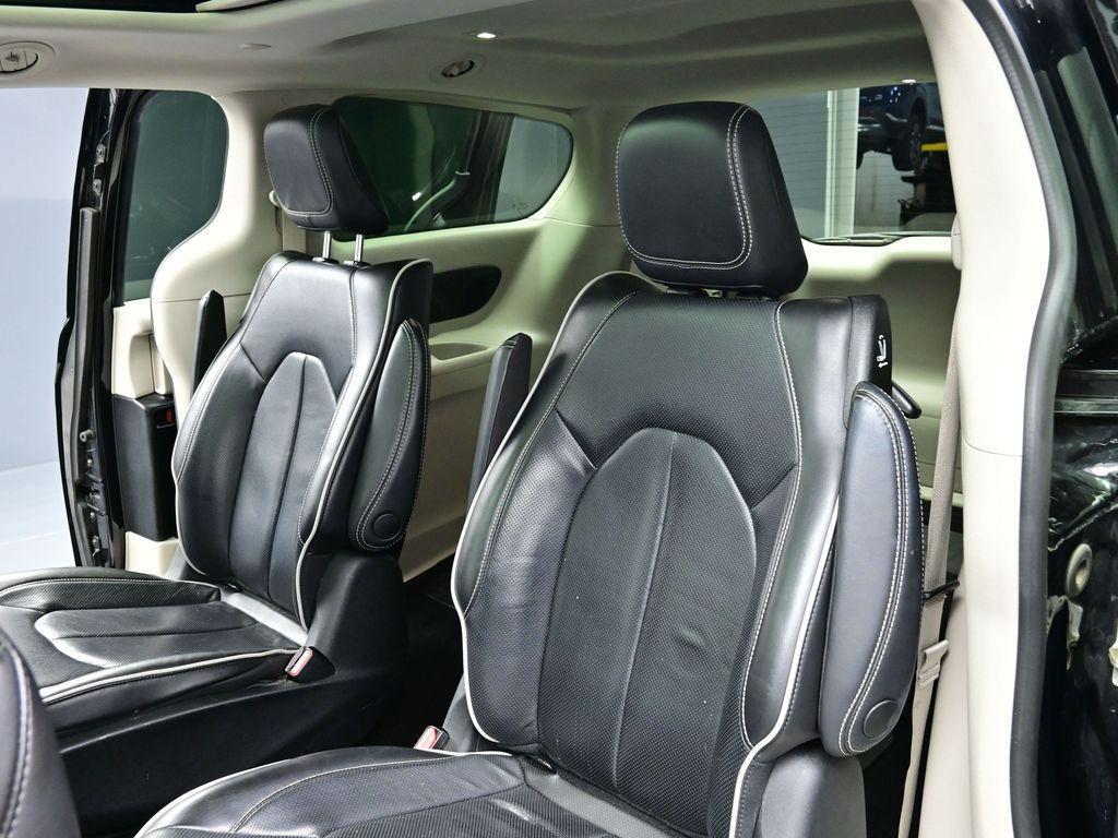 used 2023 Chrysler Pacifica Hybrid car, priced at $27,900