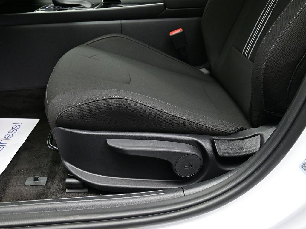 new 2025 Hyundai ELANTRA HEV car, priced at $29,169