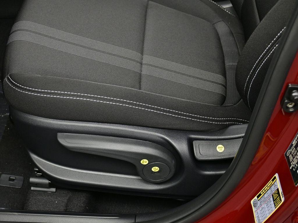 new 2025 Hyundai Venue car, priced at $24,384