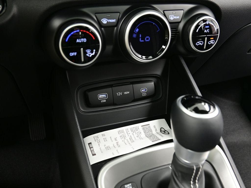 new 2025 Hyundai Venue car, priced at $24,384