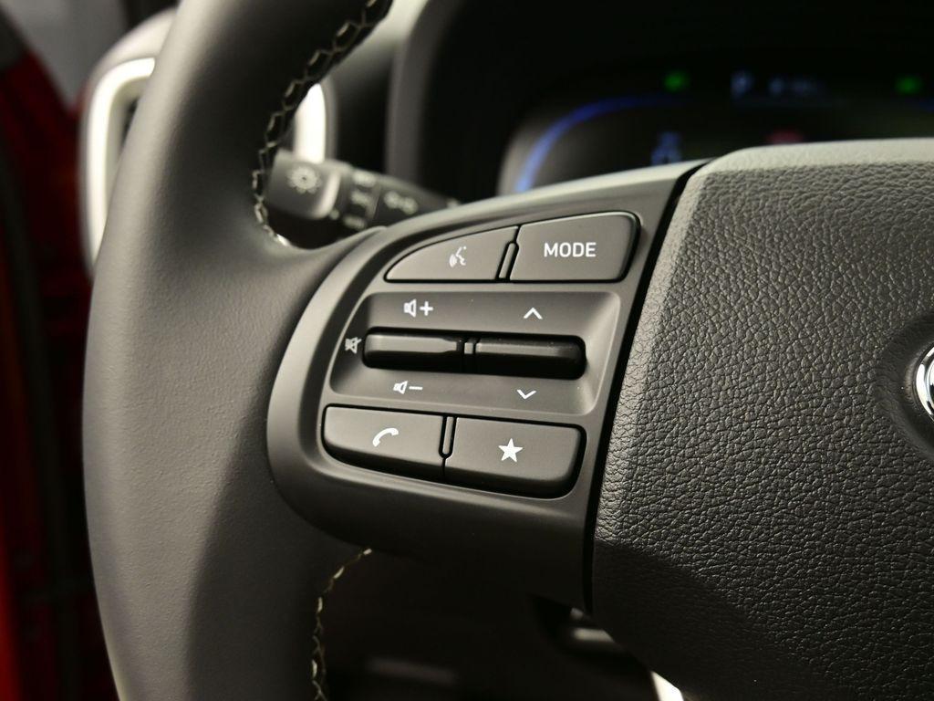 new 2025 Hyundai Venue car, priced at $24,384