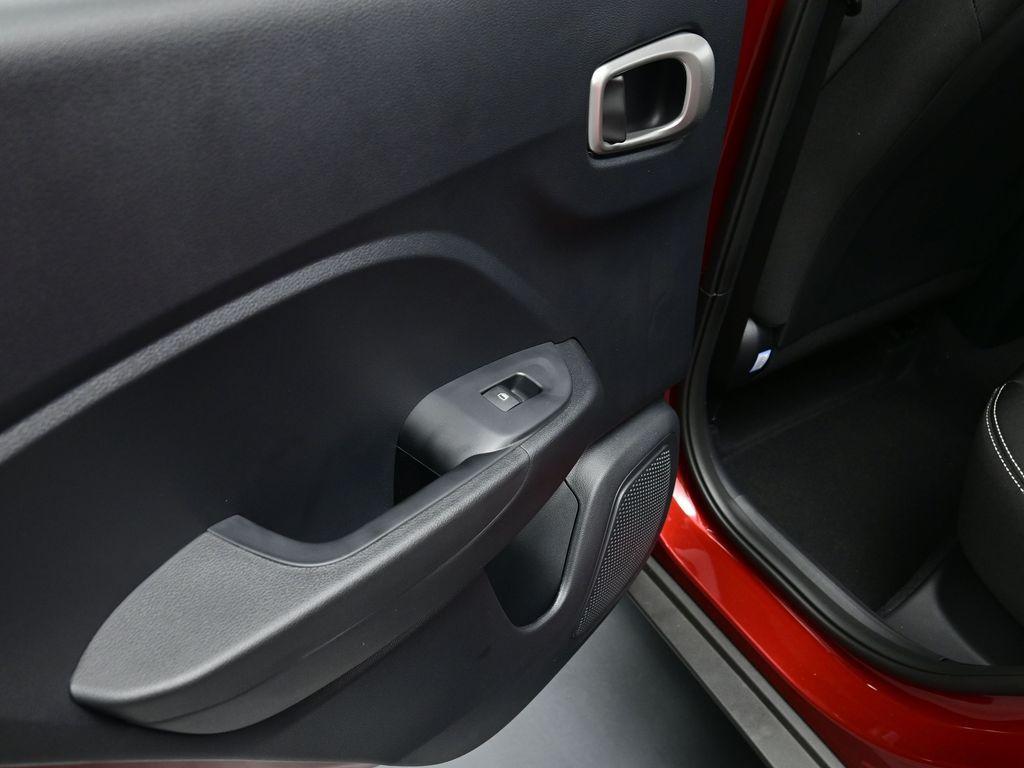 new 2025 Hyundai Venue car, priced at $24,384