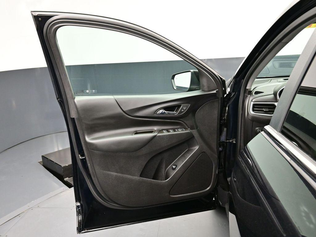 used 2023 Chevrolet Equinox car, priced at $23,400