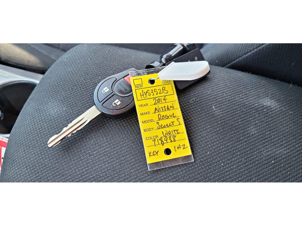 used 2014 Nissan Rogue Select car, priced at $10,000