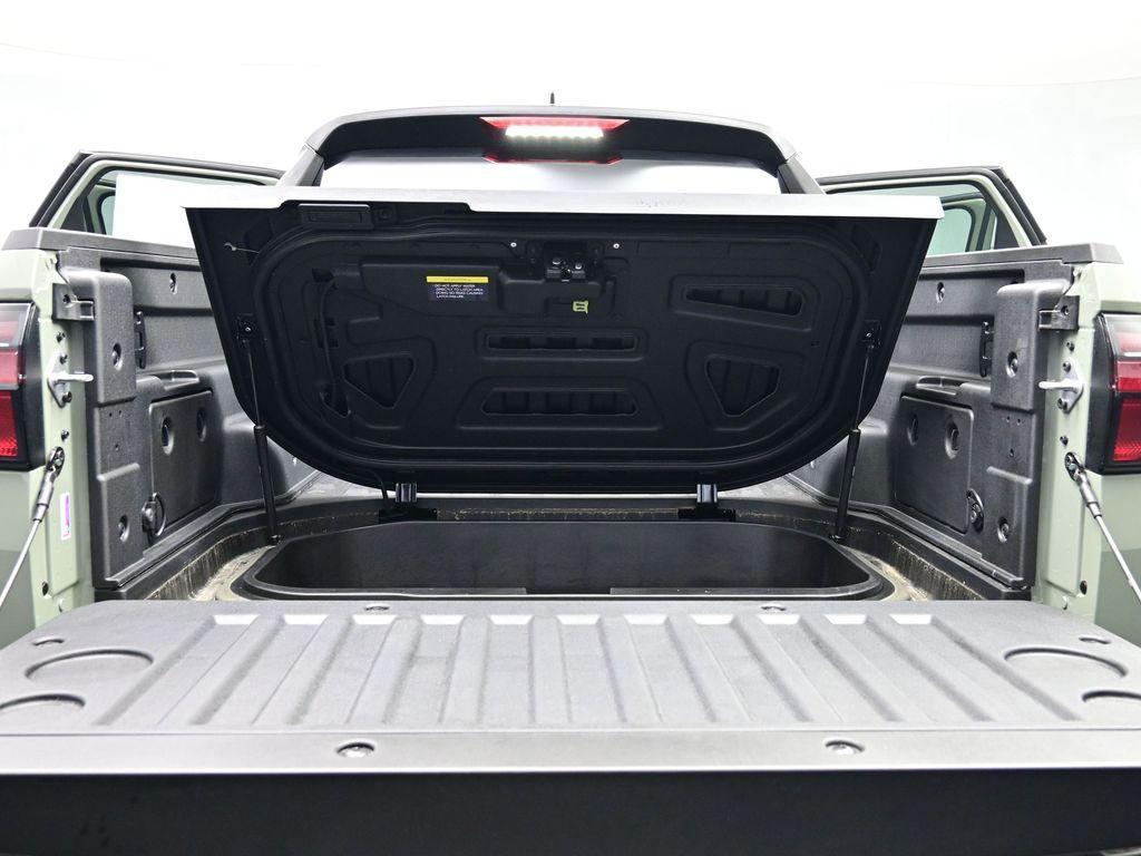 new 2025 Hyundai SANTA CRUZ car, priced at $33,658