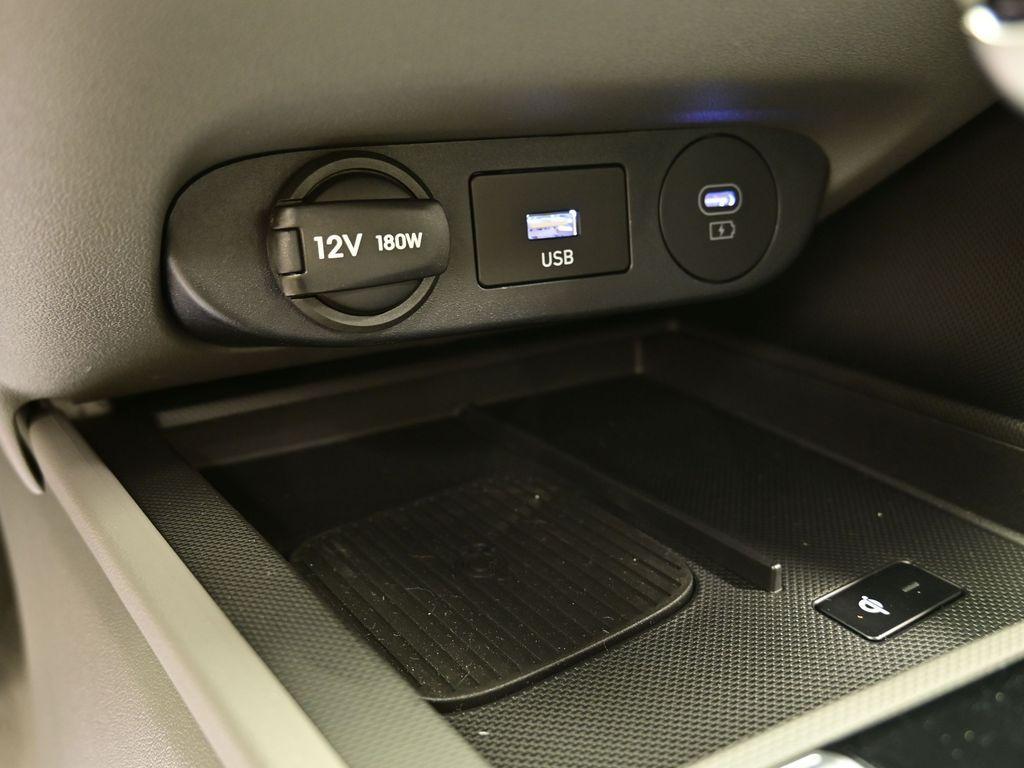 new 2025 Hyundai Elantra car, priced at $25,070