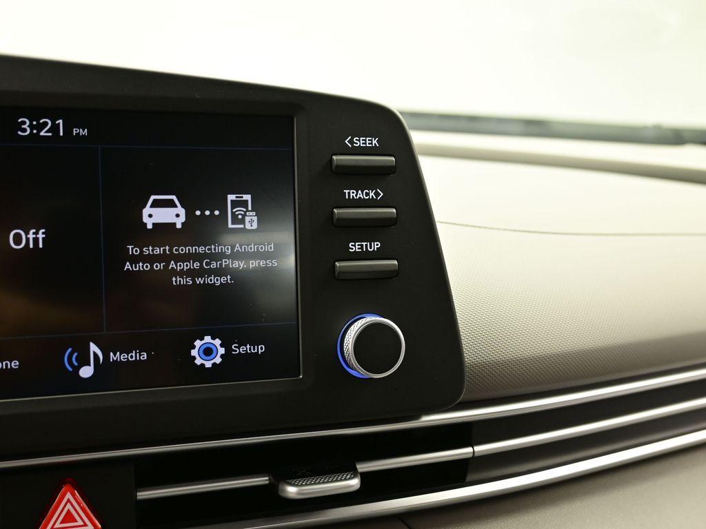 new 2025 Hyundai Elantra car, priced at $25,070