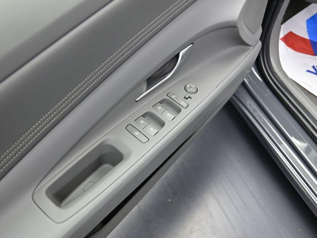 new 2025 Hyundai Elantra car, priced at $25,070