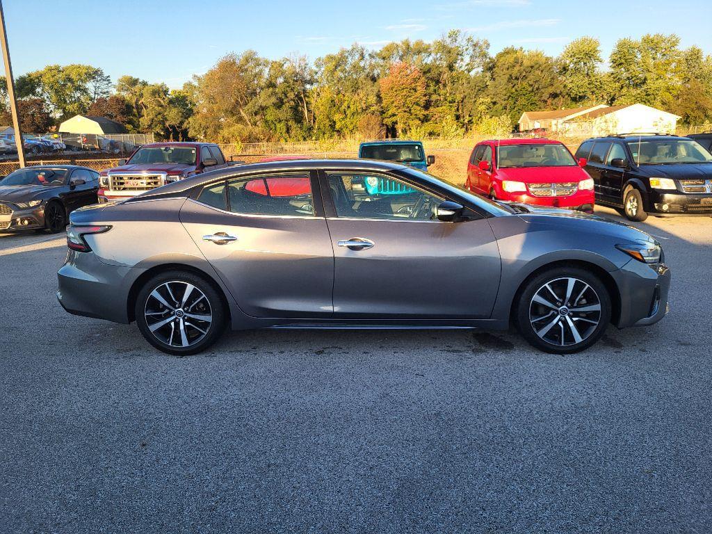 used 2023 Nissan Maxima car