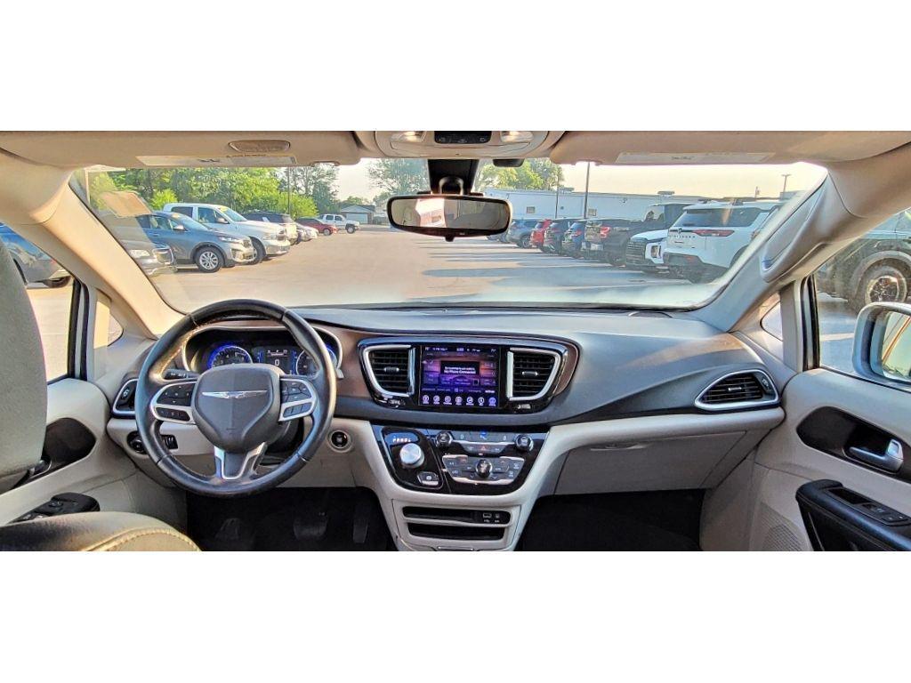 used 2017 Chrysler Pacifica car, priced at $13,000