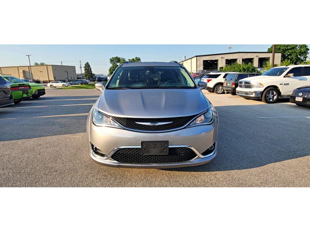 used 2017 Chrysler Pacifica car, priced at $13,000