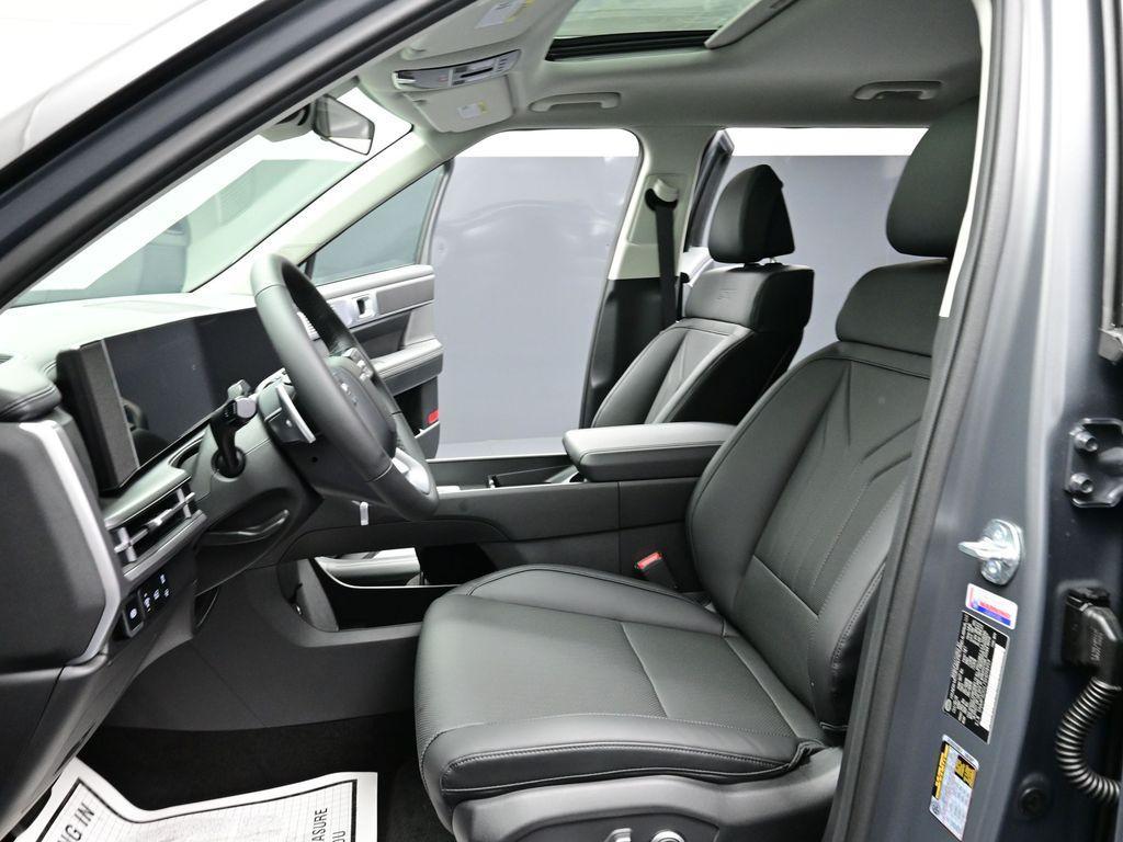 new 2025 Hyundai Santa Fe car, priced at $42,570