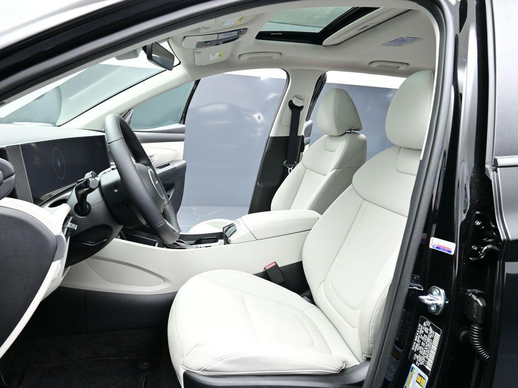 new 2025 Hyundai Tucson car, priced at $34,099