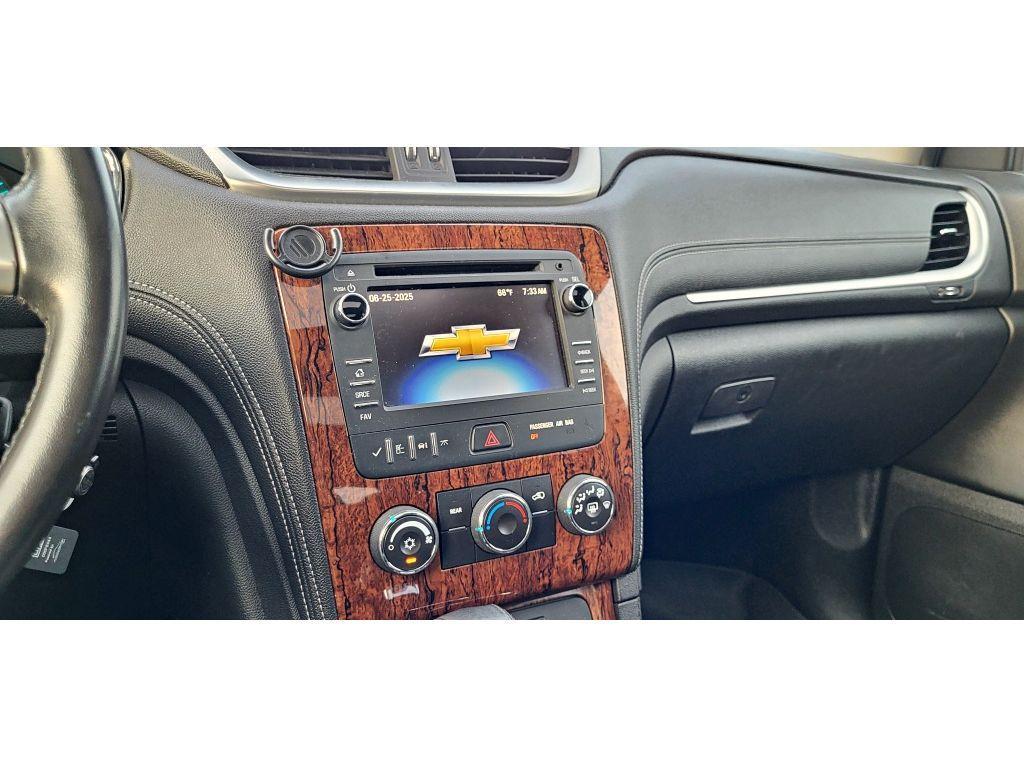 used 2014 Chevrolet Traverse car, priced at $11,950