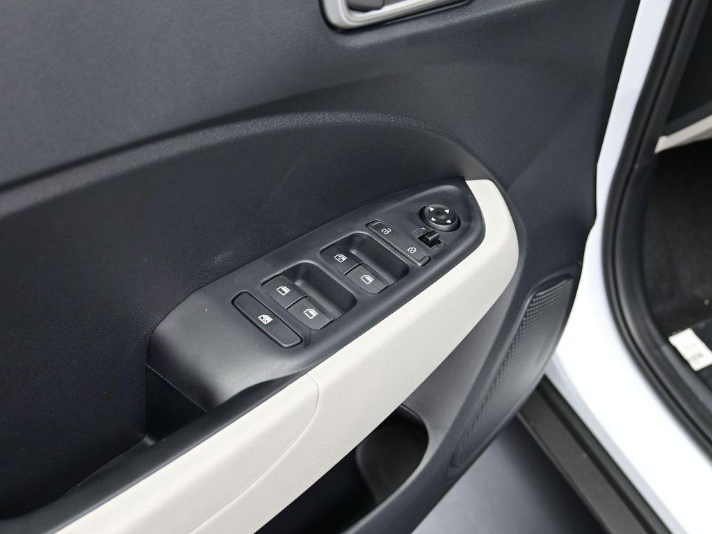 new 2025 Hyundai Venue car, priced at $23,805