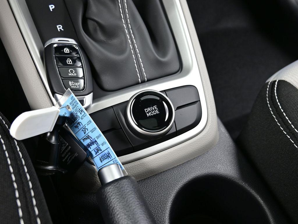 new 2025 Hyundai Venue car, priced at $23,805