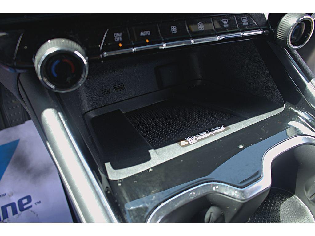 used 2024 Chevrolet Traverse car, priced at $47,500