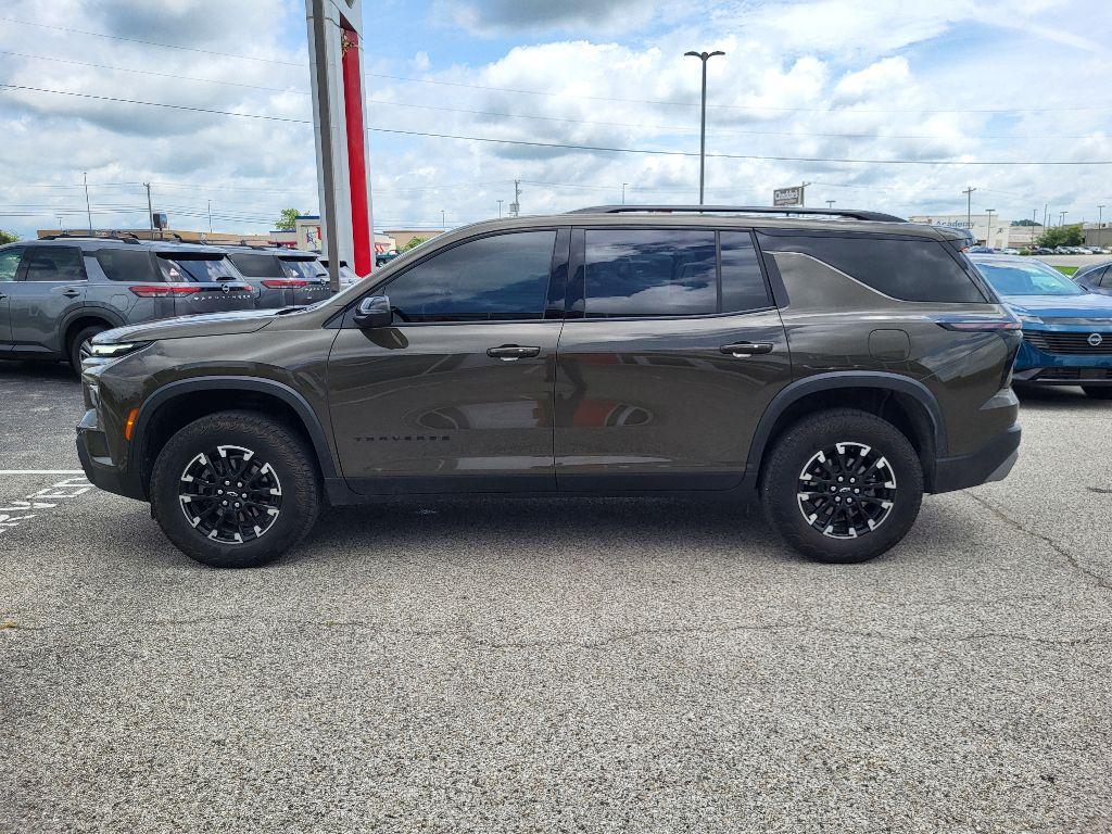 used 2024 Chevrolet Traverse car