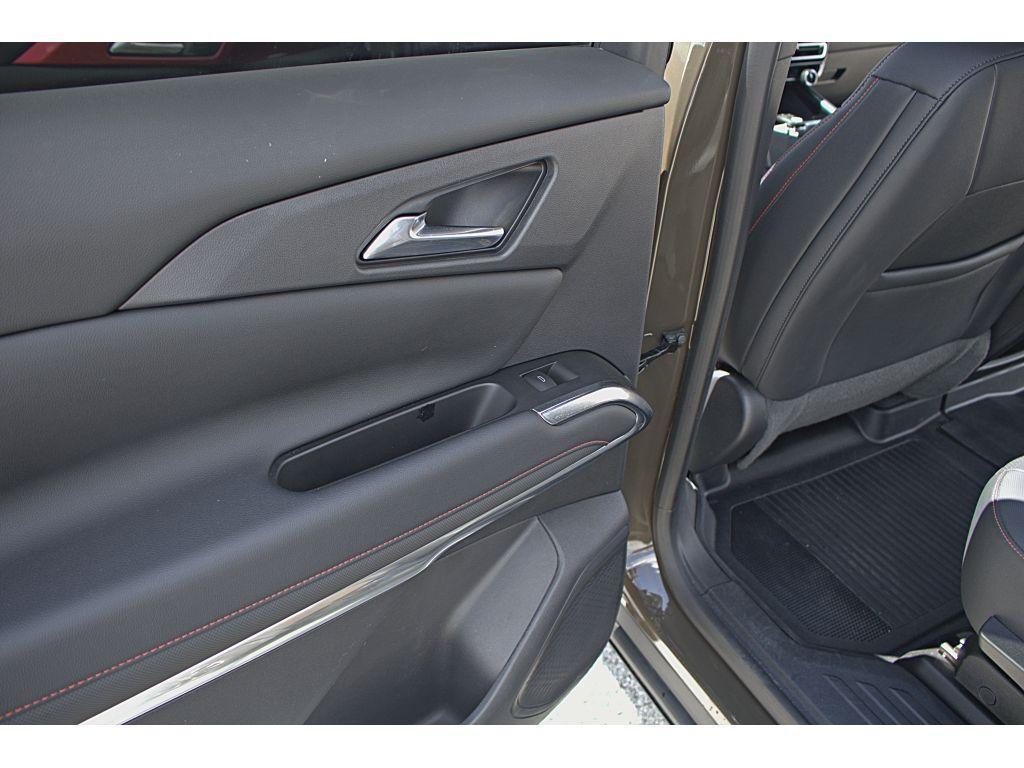 used 2024 Chevrolet Traverse car, priced at $47,500