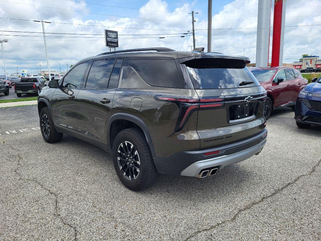 used 2024 Chevrolet Traverse car