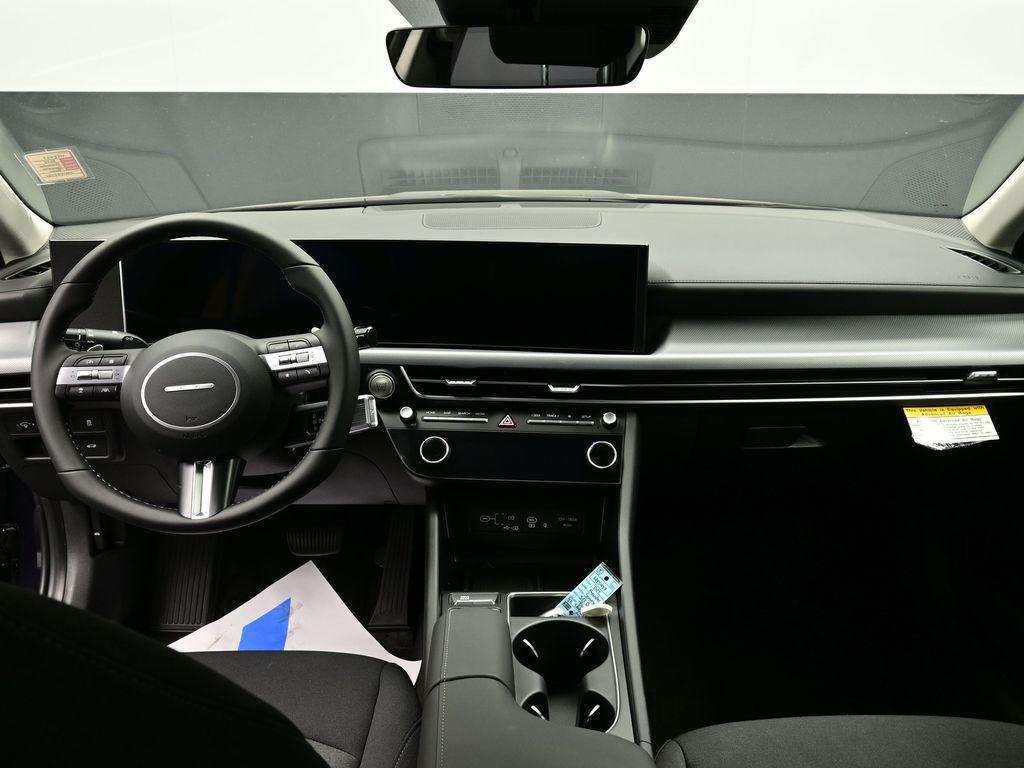 new 2025 Hyundai Sonata car